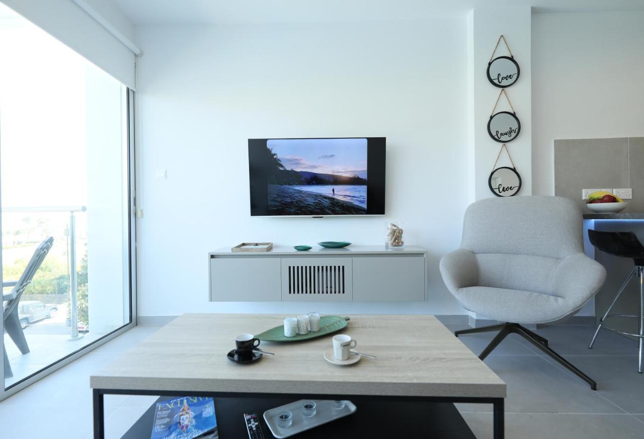Lovely Cozy One Bedroom Suite With Pool Protaras Ngoại thất bức ảnh